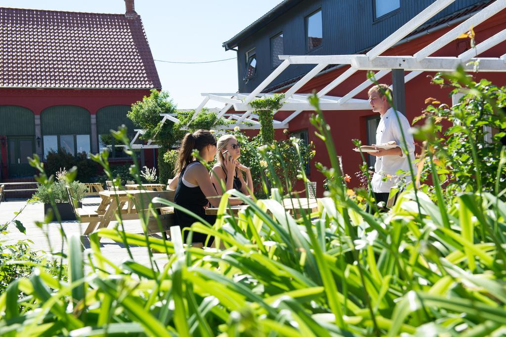 Hos Engholm Hotell Allinge-Sandvig Exteriör bild